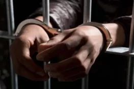 بیرون ملک جانے والے مسافر کے پیٹ سے 98 آئس بھرے کیپسول برآمد