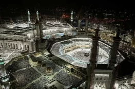 مسجد الحرام اور مسجد نبوی ﷺ میں شب قدر کی عبادات، 25 لاکھ سے زائد زائرین کی شرکت