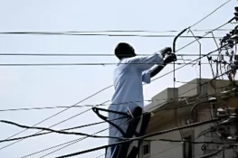 بل ادا نہ کرنے پر ڈی ایچ کیو اسپتال کی بجلی کاٹ دی گئی