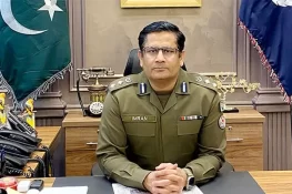 خاموش رہ کر کام نہیں کر سکتا،ڈی آئی جی عمران کشور مستعفی