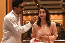 عالیہ بھٹ کی سالگرہ: رنبیر کپور کی فوٹوگرافرز کو وارننگ