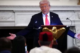 ڈونلڈ ٹرمپ نے وائٹ ہاؤس میں افطار ڈنر کا اہتمام کیا، مسلم کمیونٹی کی بڑی تعداد میں شرکت