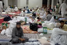 ملک بھر میں ‘اعتکاف’ کا آغاز، لاکھوں مسلمان معتکف ہوگئے