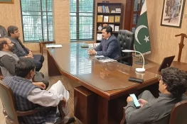 گجرات: ڈپٹی کمشنر کا عوامی مسائل سننے کے لیے کھلی کچہری کا انعقاد