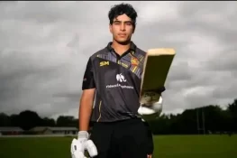 نیوزی لینڈ کے بلے باز محمد عباس نے پاکستان کے خلاف ورلڈ ریکارڈ قائم کر دیا