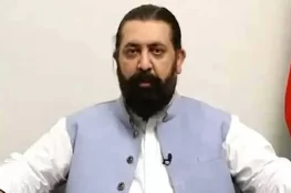 فیک اکاؤنٹس کا ہماری سوشل میڈیا ٹیم سے کوئی تعلق نہیں، وقاص اکرم