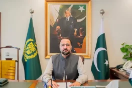 اوورسیز پاکستانیوں کے پاسپورٹ بلاک ہونے کا نوٹس لے لیا گیا