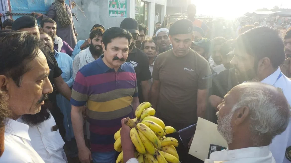 ڈپٹی کمشنر گجرات کا علی الصبح سبزی و فروٹ منڈی کا دورہ