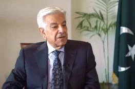 جعفر ایکسپریس آپریشن کے دوران پی ٹی آئی اور بھارتی میڈیا کا بیانیہ یکساں رہا، خواجہ آصف