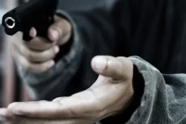 جلالپور جٹاں میں چوری اور گروہی تصادم، مقدمات درج