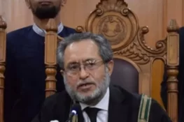 ملٹری کورٹس کیس، ٹرائل کہیں بھی ہو کیا فرق پڑتا ہے، جسٹس جمال مندوخیل
