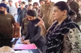 معاون خصوصی سلمیٰ بٹ کا رمضان سہولت بازار گجرات کا دورہ، قیمتوں اور انتظامات کا معائنہ