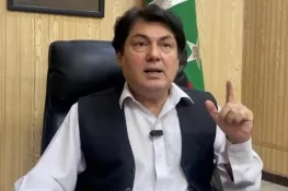 خیبرپختونخوا میں 1 سال کی کارکردگی دیگر صوبائی حکومتوں پر سبقت لے گئی، بیرسٹر سیف