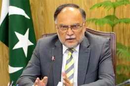 حکومت وہی فیصلے کر رہی ہے جو قومی مفاد میں ہیں، احسن اقبال