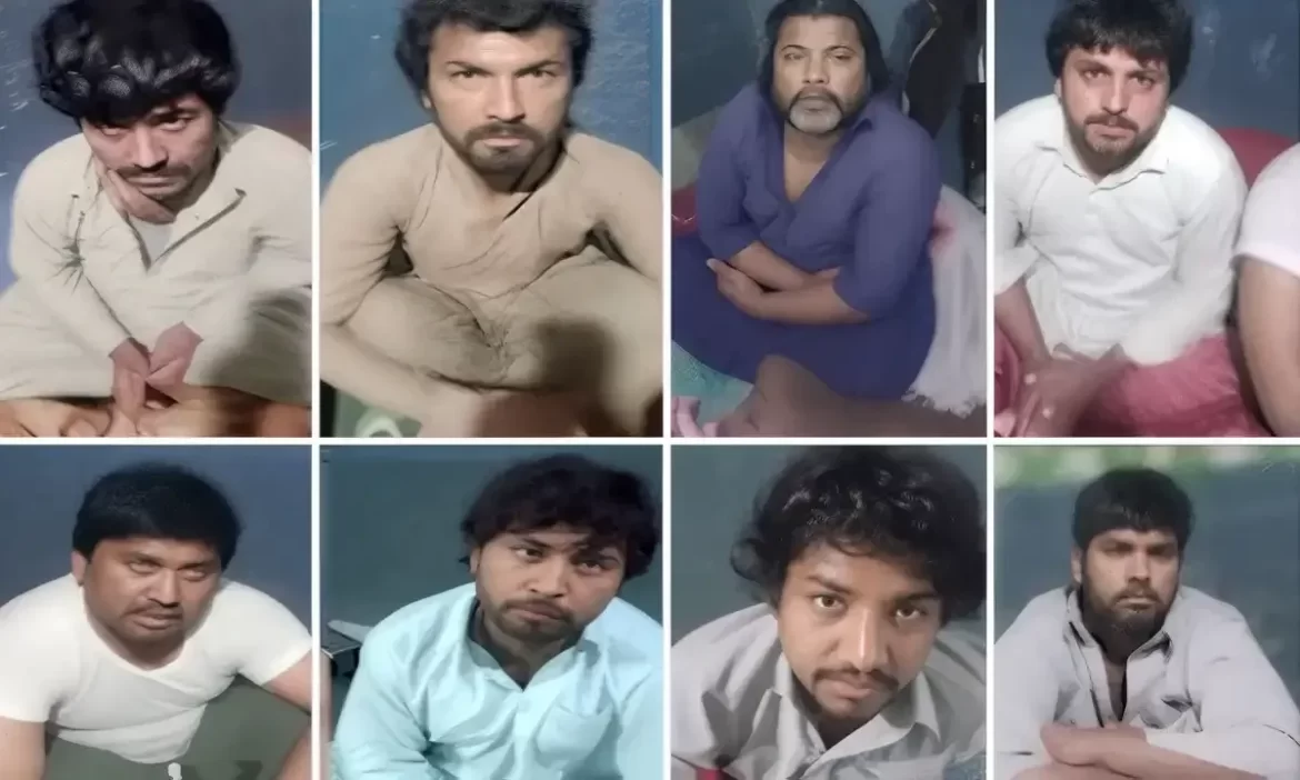 ایران میں قتل ہونیوالے 8 افراد کی میتیں لواحقین کے سپرد