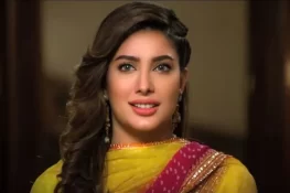 مہوش حیات بھی کراچی کی جھلسا دینے والی گرمی سے پریشان، "موسم کوئی بھی ہو، کام تو کرنا ہے!”