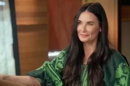 62 سالہ اداکارہ 2025 کی خوبصورت ترین خاتون قرار