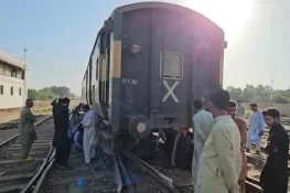 علامہ اقبال ایکسپریس کو حادثہ، مسافر بوگیاں پٹڑی سے اتر گئیں