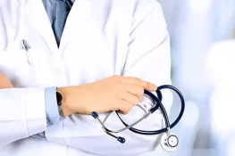 ایک سال میں ریکارڈ 1061 پاکستانی ڈاکٹروں نے امریکا میں مستقل رہائش حاصل کرلی