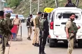 بھارت: پہلگام میں نامعلوم حملہ آوروں کی فائرنگ، 27 افراد ہلاک