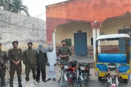 ڈنگہ پولیس کی بڑی کارروائی: موٹر سائیکل اور چنگ چی رکشہ چور”شانا گینگ” گرفتار