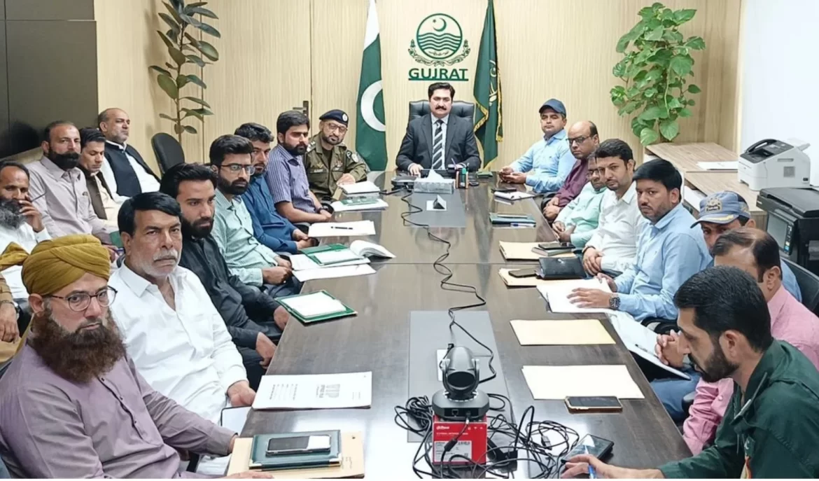 ڈپٹی کمشنر گجرات کی زیر صدارت اربن فلڈنگ سے نمٹنے اور ریلیف کیمپس سے متعلق اہم اجلاس