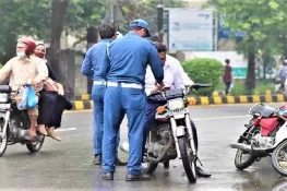 موٹر سائیکلوں کے لیے فٹنس سرٹیفکیٹ لازمی قرار