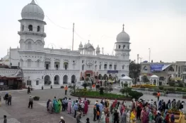 50 سال میں پہلی بار 6,629 بھارتی زائرین کو ویزے جاری، دنیا بھر میں خیرمقدم