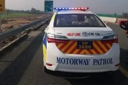 ٹرک کی ٹکر سے موٹروے پولیس کا افسر شہید