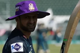 پی ایس ایل 10 میں تنقید پر شعیب ملک کا دو ٹوک جواب: "جب تک ٹیم کو ضرورت ہے، کھیلتا رہوں گا”