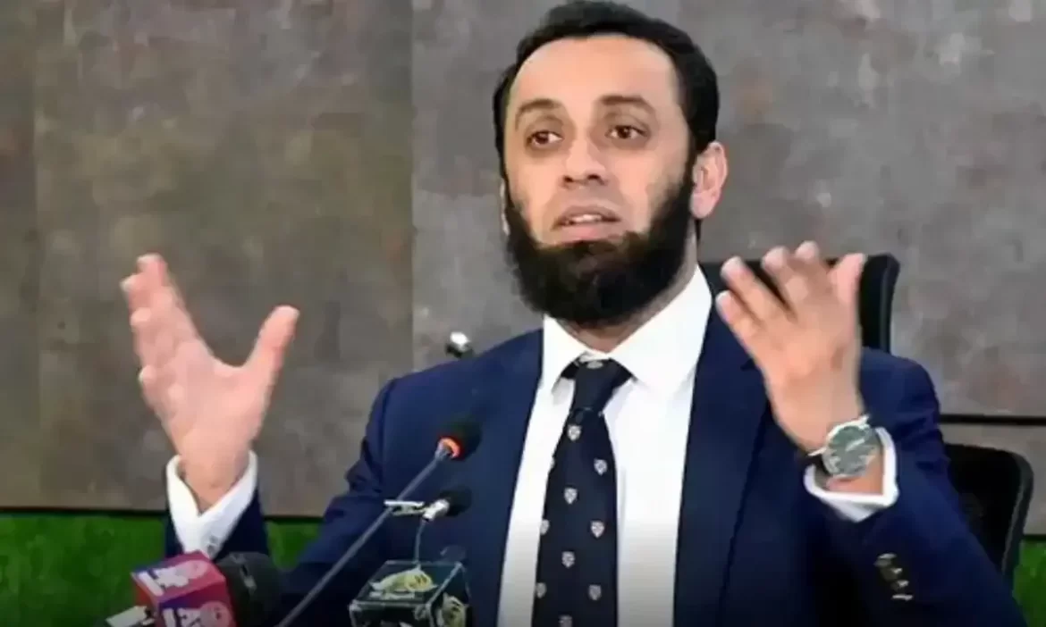 خطرہ بدستور موجود، مسلح افواج چوکنا ہیں، عطا تارڑ