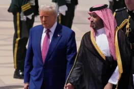 امریکی صدر اپنے پہلے بین الاقوامی دورے پر سعوی عرب پہنچ گئے