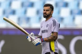 عظیم بلے باز ویرات کوہلی نے کرکٹ کو الوداع کہہ دیا