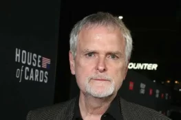 ہالی وڈ کے معروف ڈائریکٹر جیمز فولی کینسر کے باعث 71 برس کی عمر میں انتقال کر گئے