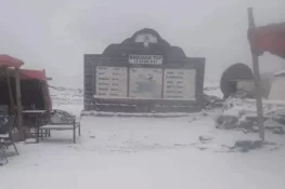 سیاحوں کے لیے بڑی خوشخبری: بابوسر ٹاپ 6 ماہ بعد کھول دیا گیا