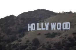 امریکہ کے باہر تیار ہونیوالی فلموں پر 100 فیصد ٹیرف لگانے کا فیصلہ