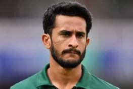 کرکٹر حسن علی کی والدہ کو دن دیہاڑے لوٹ لیا گیا