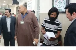 ڈپٹی کمشنر گجرات کا ٹی ایچ کیو اسپتال کنجاہ کا دورہ، طبی سہولیات کا تفصیلی جائزہ