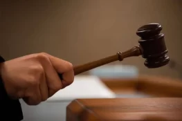 ریٹائرڈ سرجن کو 299 مریضوں سےزیادتی کے جرم میں 20 سال قید کی سزا