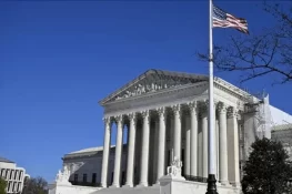 امریکی سپریم کورٹ کا ٹرمپ کی ملک بدری پالیسی کے حق میں فیصلہ