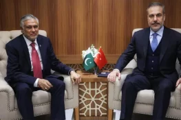 اسحاق ڈار اور ترک وزیر خارجہ حکان فدان کا رابطہ، علاقائی امور اور باہمی تعاون پر گفتگو