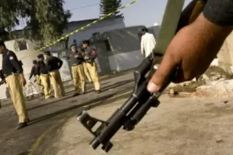 موٹرسائیکل سواروں کی فائرنگ، 2 پولیس اہلکار شہید