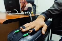 پولی گرافک ٹیسٹ: عمران خان کے انکار پر مہلت کی درخواست پر فیصلہ محفوظ