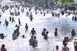 گجرات میں دفعہ 144 نافذ، نہانے پر پابندی