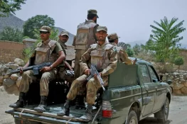 خیبر پختونخوا میں دہشت گردی و منشیات کے خلاف بڑی کارروائیوں کا فیصلہ