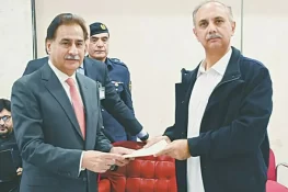 پی ٹی آئی کا اسپیکر ایاز صادق کے مکمل بائیکاٹ کا فیصلہ