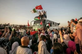 دنیا بھر سے ہزاروں افراد کا غزہ کی حمایت میں رفح بارڈر کی طرف مارچ کا اعلان