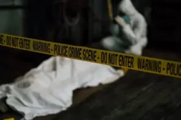 نشئی باپ کے تشدد سے 7 سالہ بیٹی جاں بحق، دو زخمی