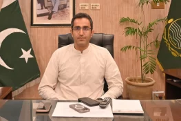 ڈپٹی کمشنر گجرات کا میٹرنٹی ہسپتال کا دورہ، سہولیات اور سروسز کا جائزہ