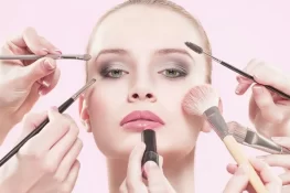 22سال تک میک اپ نہ صاف کرنیوالی خاتون کے چہرے کا کیا حال ہوا ؟